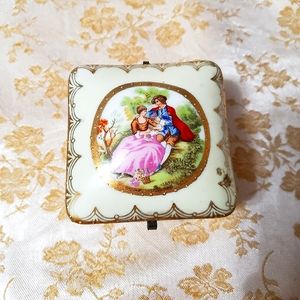 Antique Victorian Trinket Box